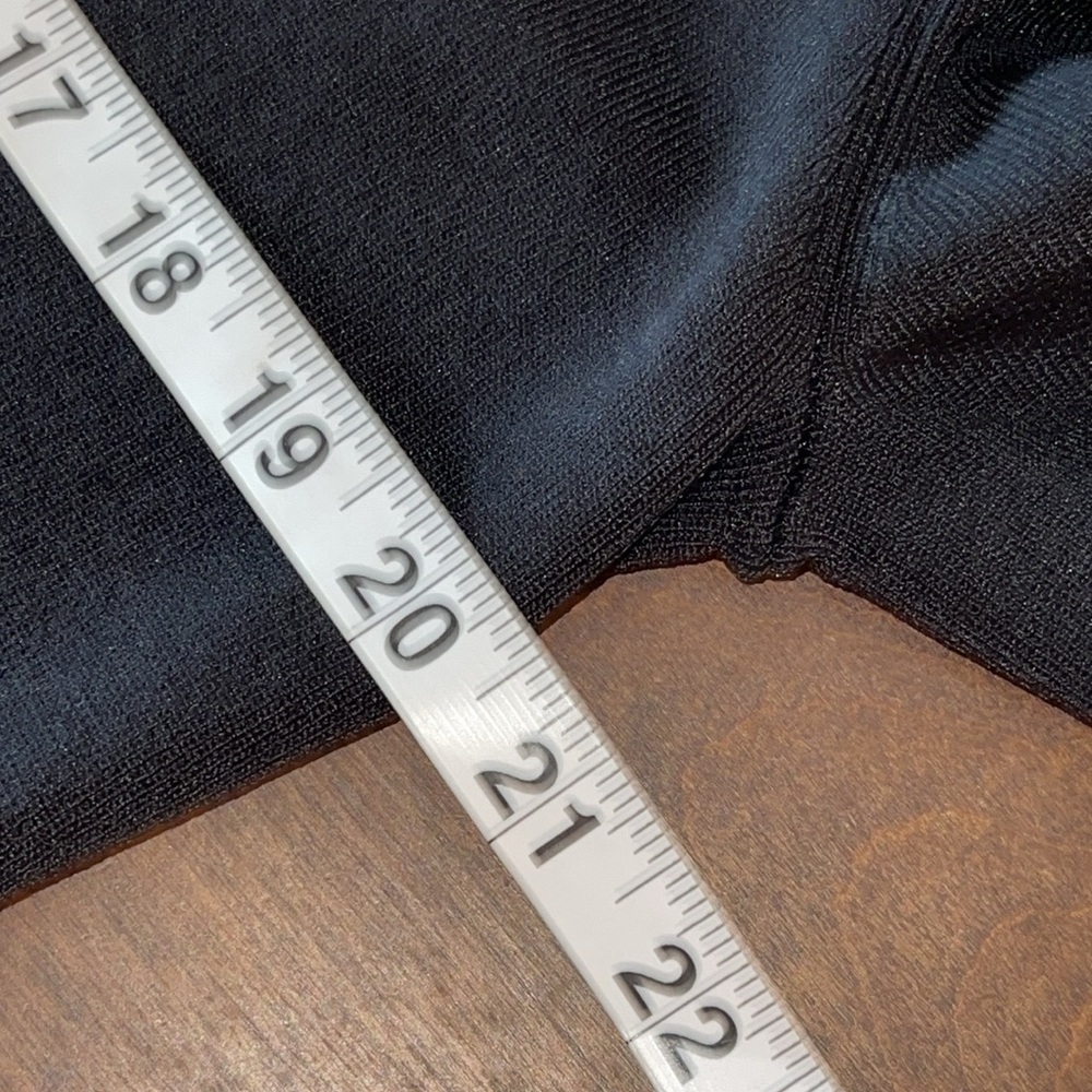 DUE per DUE Black Open Knit Cardigan Tulip wrists Sz. MD - Picture 14 of 15
